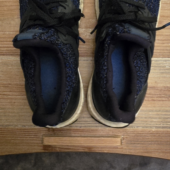 Adidas UltraBoost - Picture 7 of 7